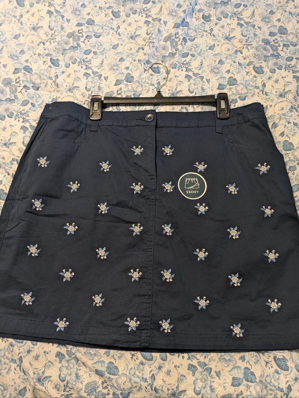 Karen Scott Navy Skort with Light Blue & White Floral Embroidery